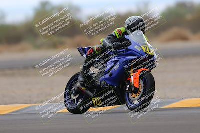 media/Sep-10-2022-SoCal Trackdays (Sat) [[a5bf35bb4a]]/Turn 2 (1pm)/